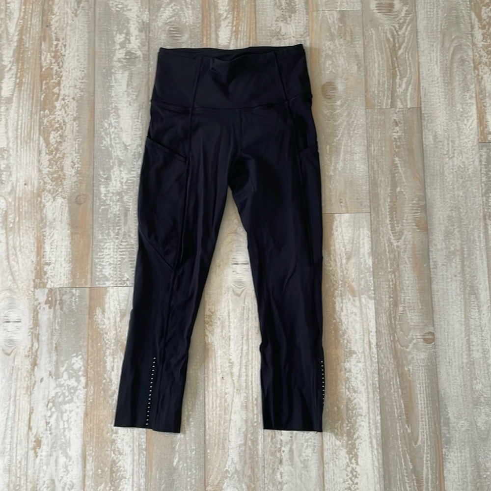 Luluemon: Capris Black leggings